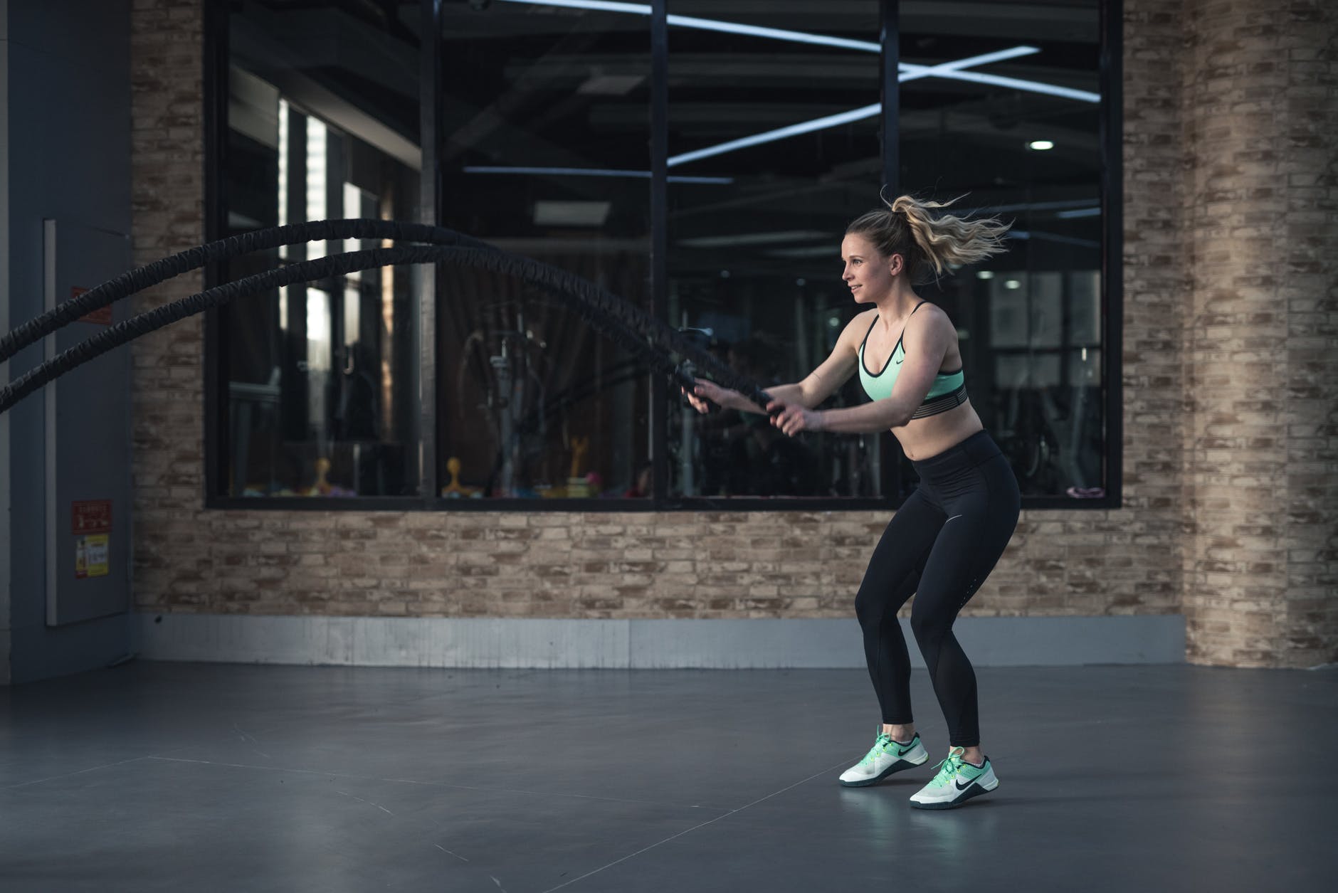 Faire du Fitness à la maison, conseils et solutions pour s'organiser et pour progresser 