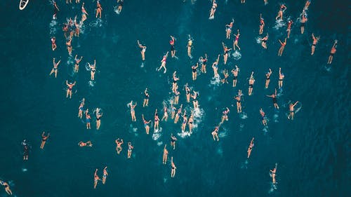 S’équiper pour un triathlon : les conseils et avis pour ne pas se tromper et partir avec du materiel et de la nutrition pour le bon objectif
