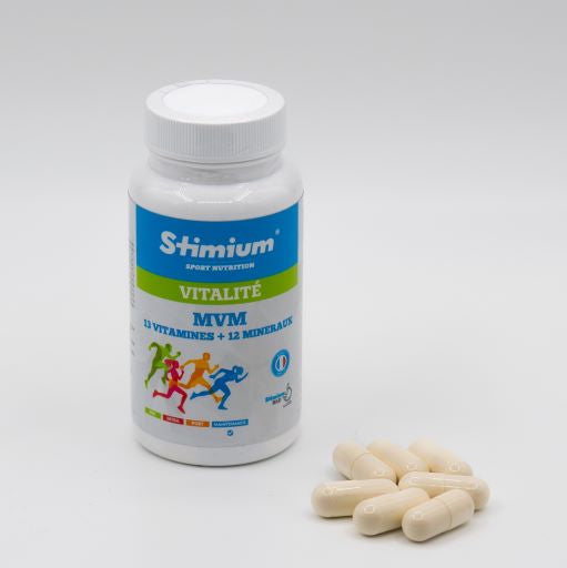Stimium MVM, le produit multivitaminé associant 13 vitamines et 12 minéraux pour plus d’énergie et une protection de l’immunité, avant un effort physique intense et long, en cas de fatigue passagère et besoin d’un coup de fouet, pour mieux affronter de longues journées ou en période d’examen ou de concentration intense. A prendre en cure le matin pour être en forme toute la journée
